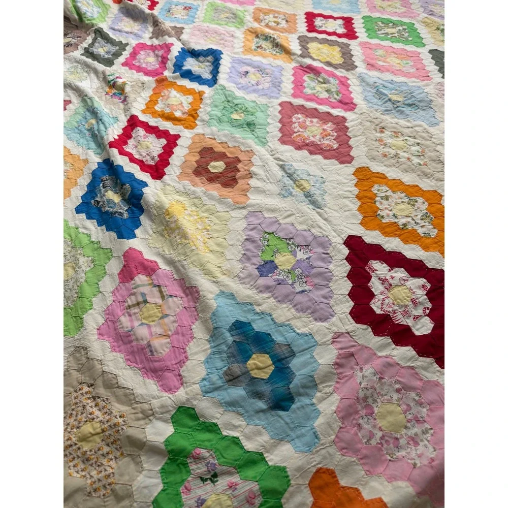 Vintage Handmade Grandmothers Flower Garden Patchwork Quilt Hexagon Multi 96x74